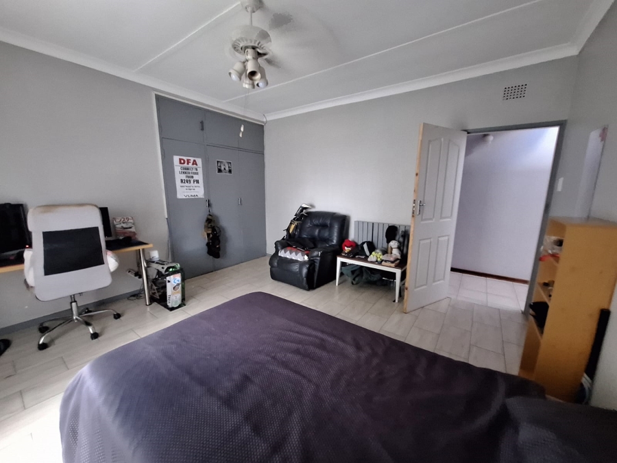 4 Bedroom Property for Sale in Rhodesdene Northern Cape